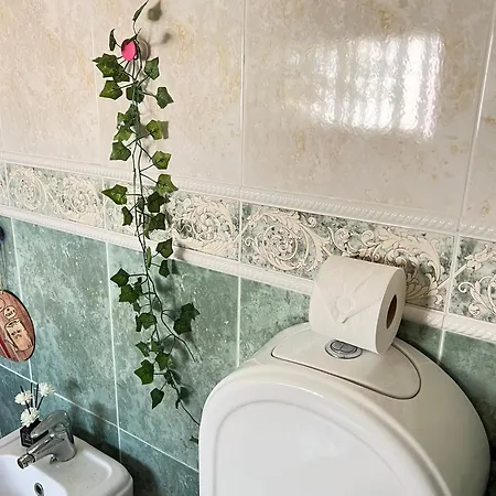 Pink House - * Lissabon