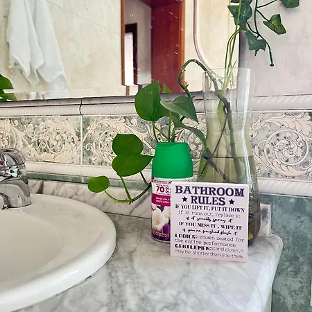 Pink House - Bed & Breakfast Lisbon