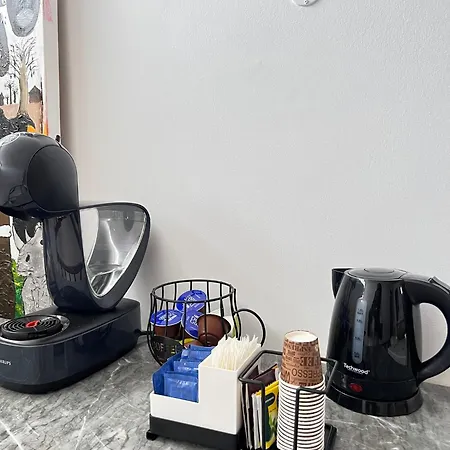 Bed & Breakfast Pink House - Lisbon