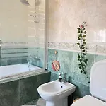 Pink House - Bed and Breakfast